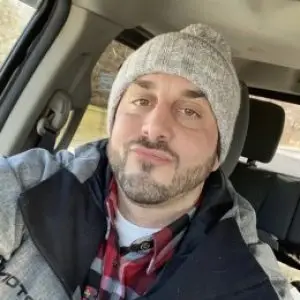 Profile photo of Robert